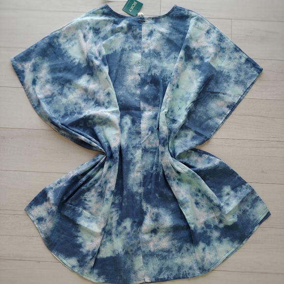 ROXY NEW Not Anyone Poncho Cover-Up - Picture 8 of 13